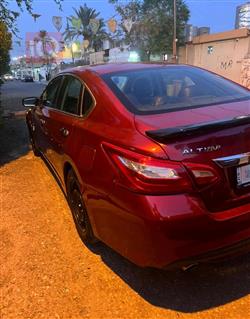 Nissan Altima